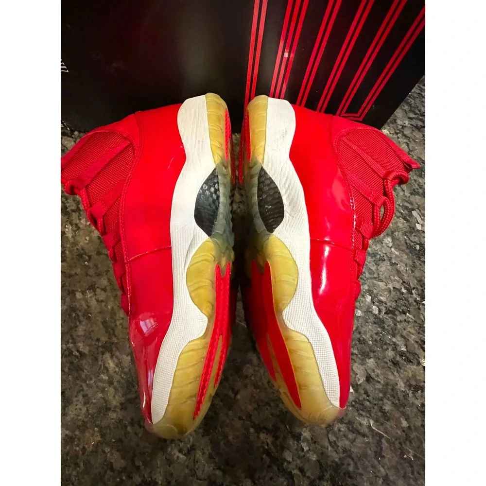 Jordan 11 Retro‎ Win Like 96 Gym Red Black White 378037-623 Mens 9.5